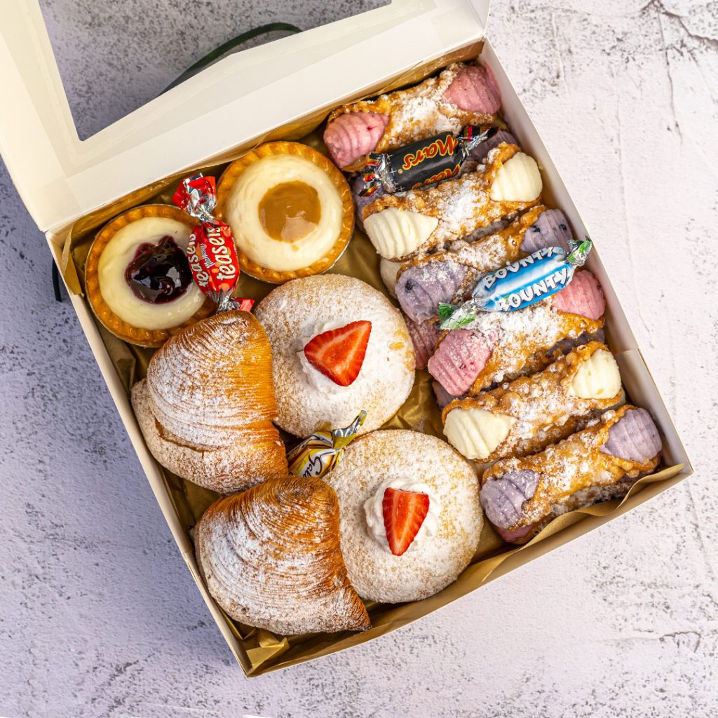 Cannoli Box — Cannoli dessert gift boxes | Cannoli Rush